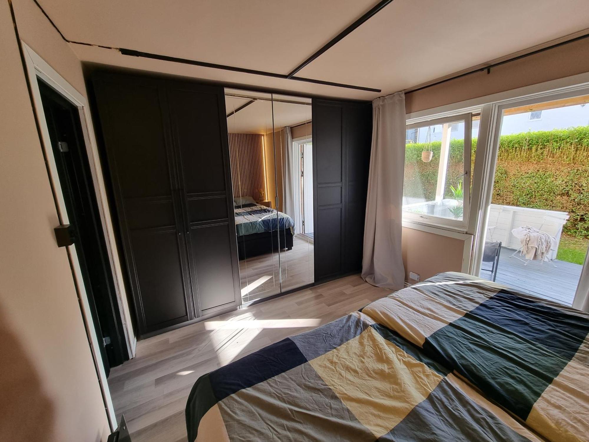 Large And 2 Bedroom With Free Parking, Ev Recharging And A Private Garden Stavanger