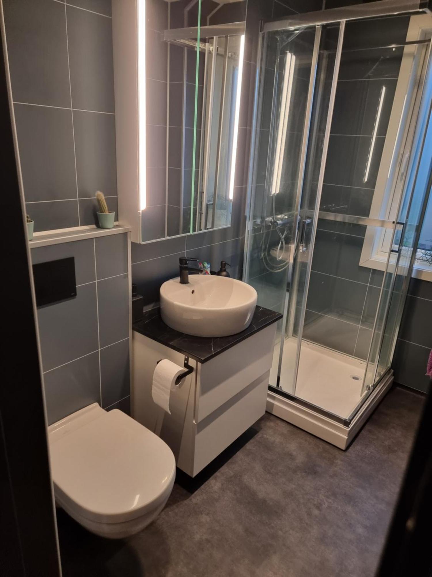 Large And 2 Bedroom With Free Parking, Ev Recharging And A Private Garden Leilighet *