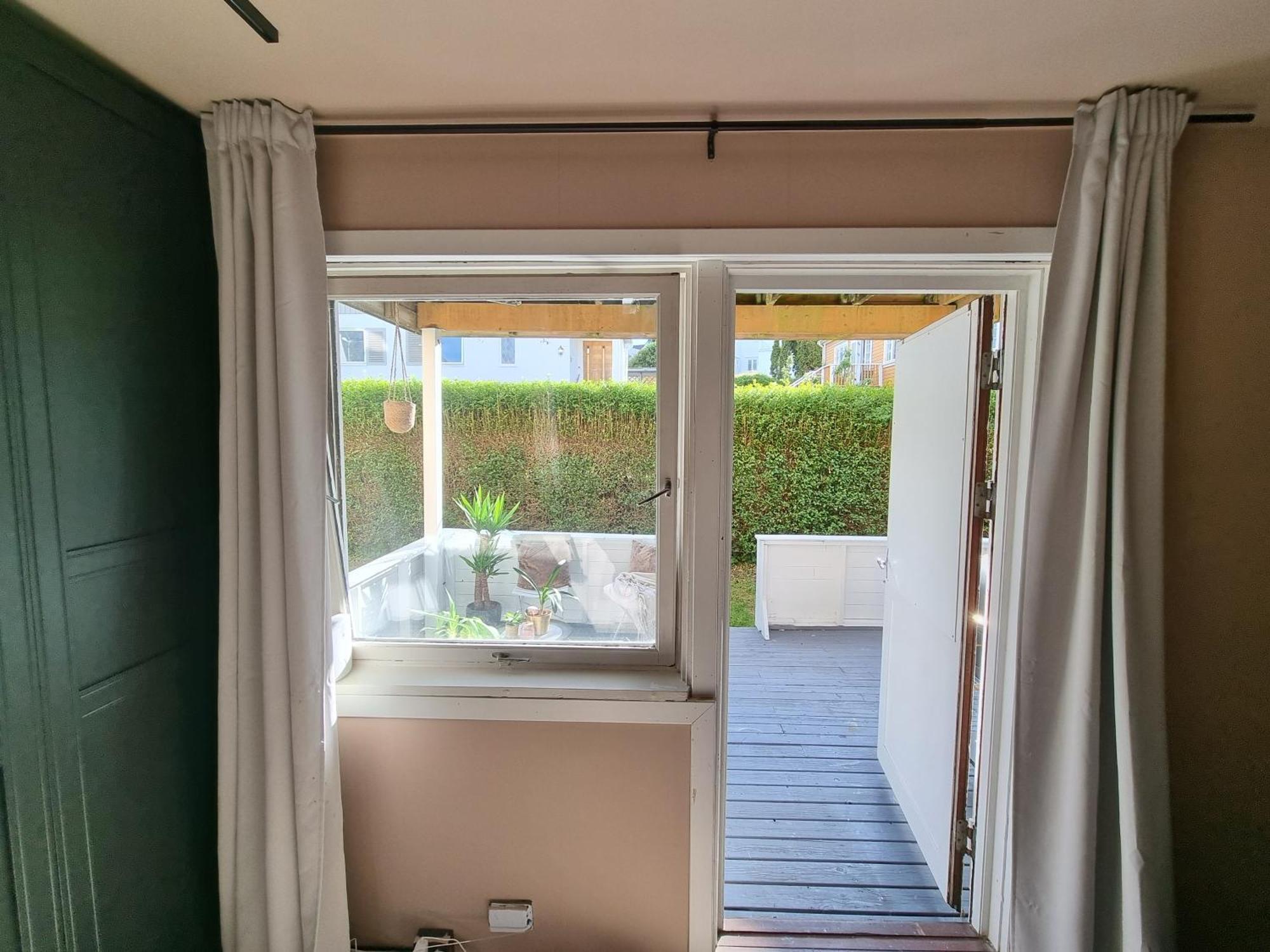 Large And 2 Bedroom With Free Parking, Ev Recharging And A Private Garden Leilighet Stavanger