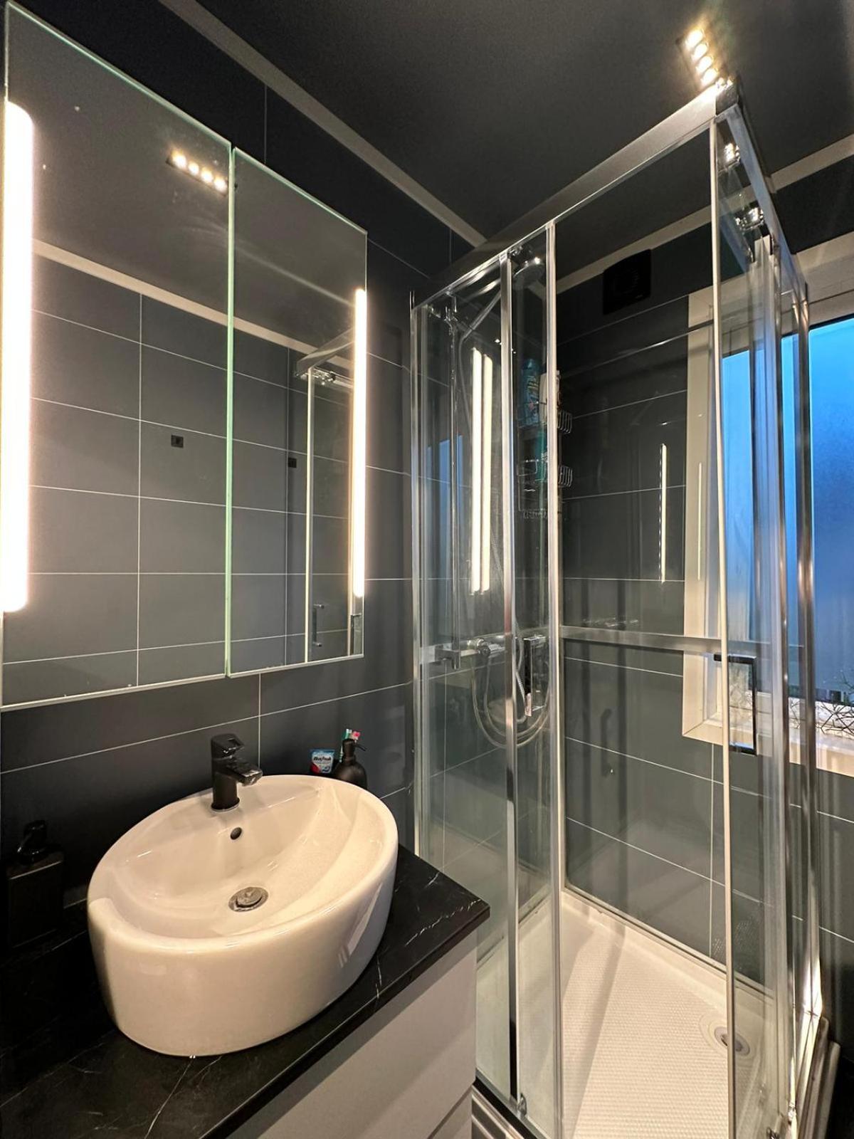Large And 2 Bedroom With Free Parking, Ev Recharging And A Private Garden * Stavanger